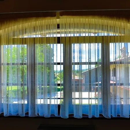 Cascina Giuli Альба